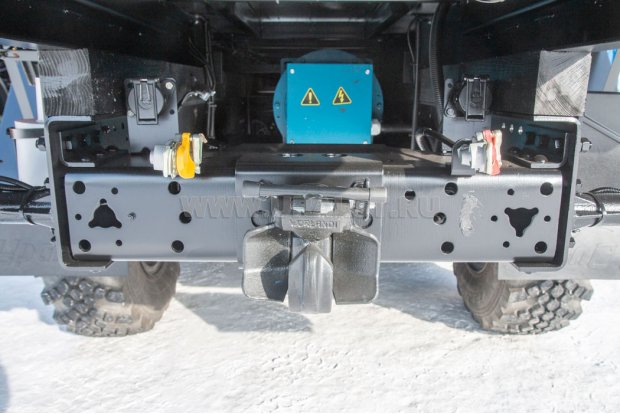 Заднее сцепное устройство