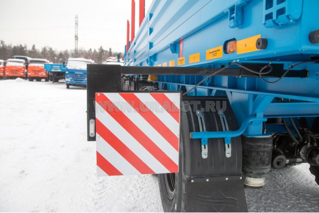 Знак Негабаритный груз со стробоскопом