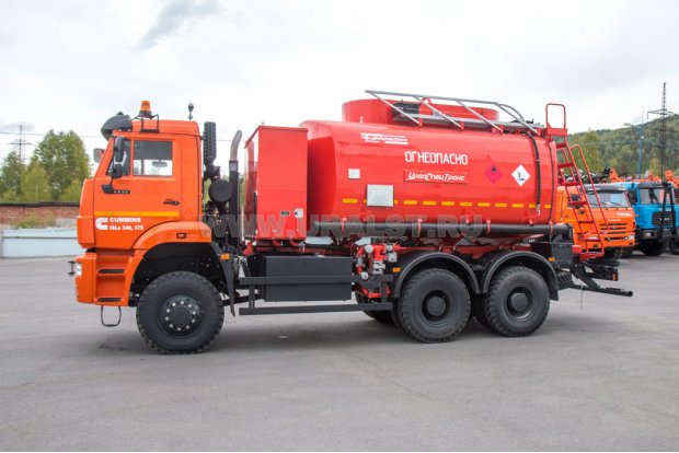 Автотопливозаправщик АТЗ-16 УСТ-5453