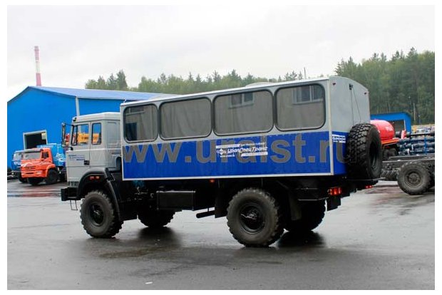 Вахтовый автобус Урал 32552