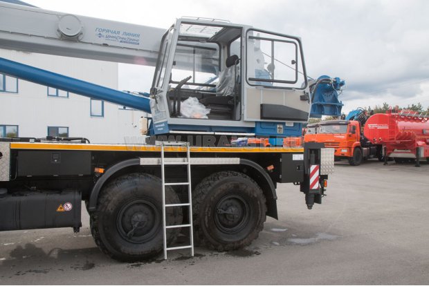 Лестница в кабину крановщика