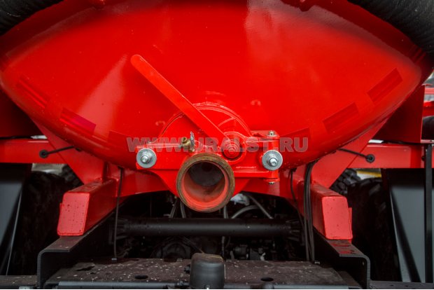 Приемный лючок