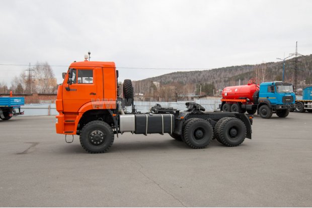 Седельный тягач Камаз 65225-6141-53