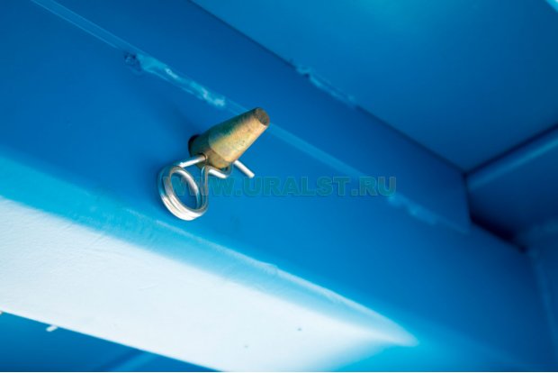 Палец фиксации коника