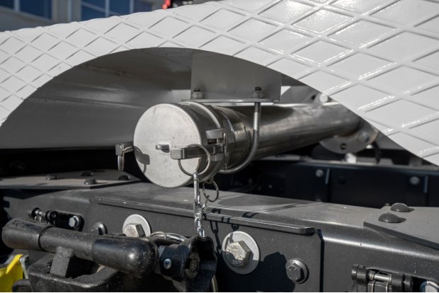 Сливной патрубок