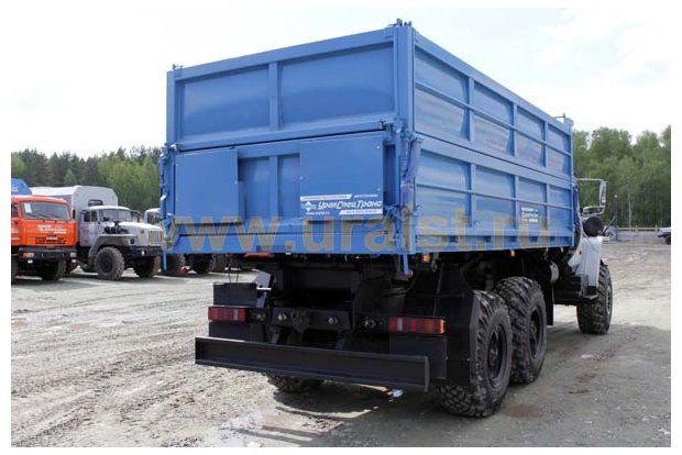 Самосвал Урал трехcторонняя разгрузка
