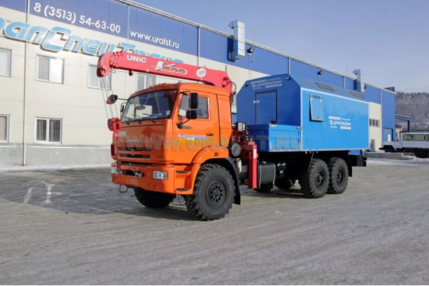 Маслостанция УСТ-5453 с КМУ UNIC UR-V504 на шасси Камаз 43118-46