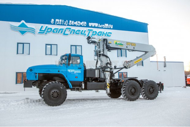Седельный тягач УСТ-5453 Урал с КМУ ИФ-300