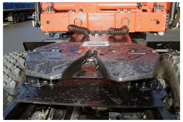 Седельно-сцепное устройство тягача Урал 5557-60