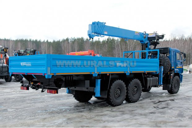 Автомобиль бортовой Камаз 43118-46 с краном-манипулятором DONGYANG SS1926