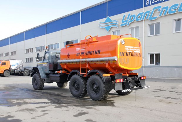 Автотопливозаправщик АТЗ-12