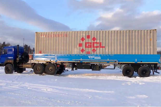Перевозка 40-а футового контейнера на контейнеровозном полуприцепе УСТ-94651