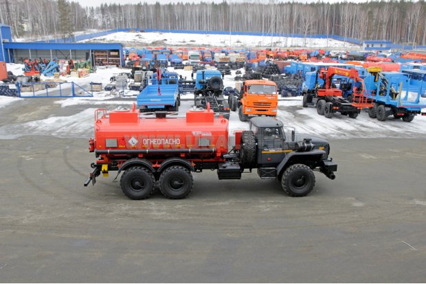 Урал АТЗ-11Б-2 УСТ-54538