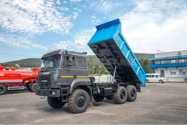 Самосвальный автомобиль 58312G Урал 55571 задняя разгрузка