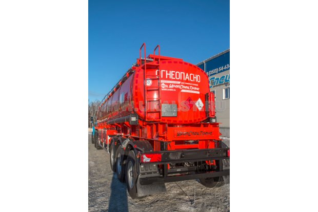 Лестница на площадку обслуживания цистерны