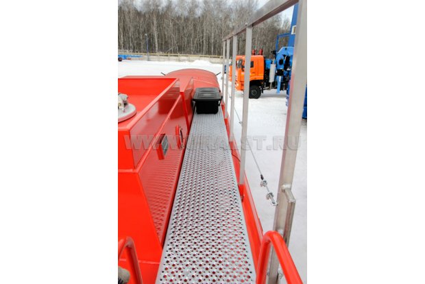 Площадка обслуживания цистерны