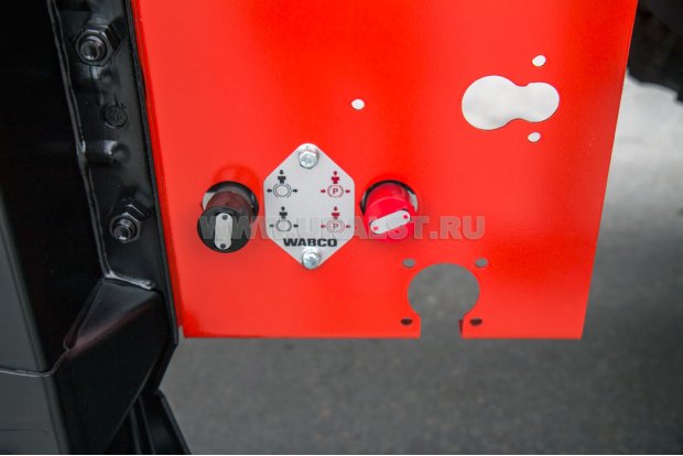 Стояночный тормоз