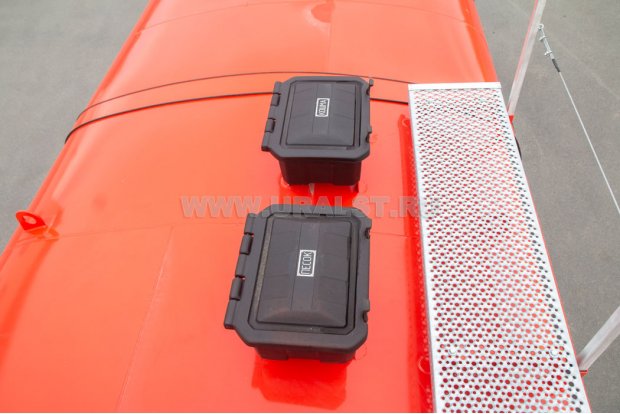 Песок, кошма