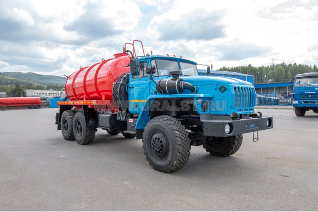 Автоцистерна вакуумная МВ-10 КО УСТ 5453 Урал NEXT 4320-60 наруж. шпанг.