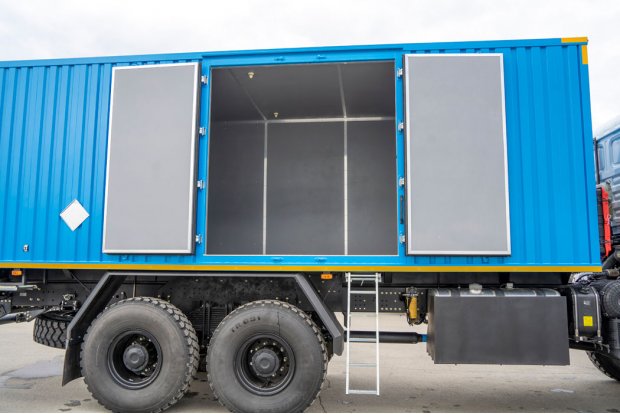 Вход в отсек для ВВ