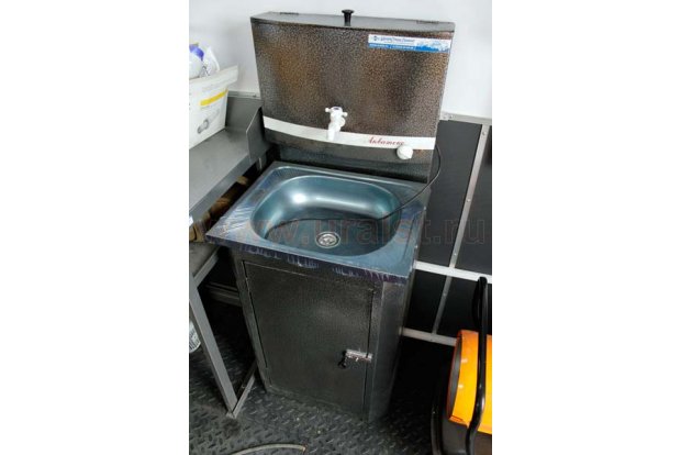 Умывальник с подогревом воды