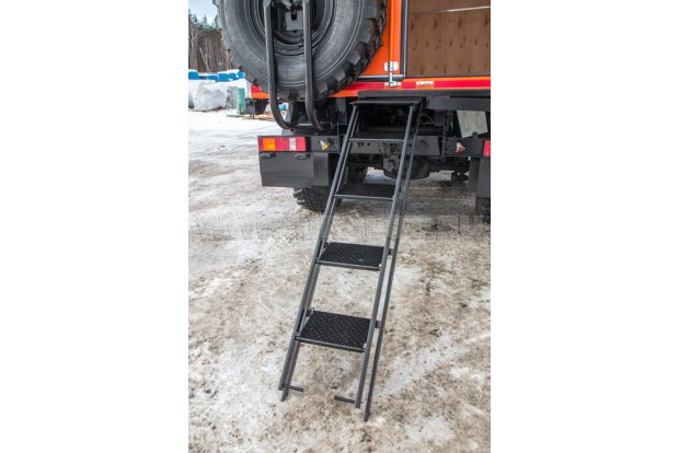 Выдвижная лестница