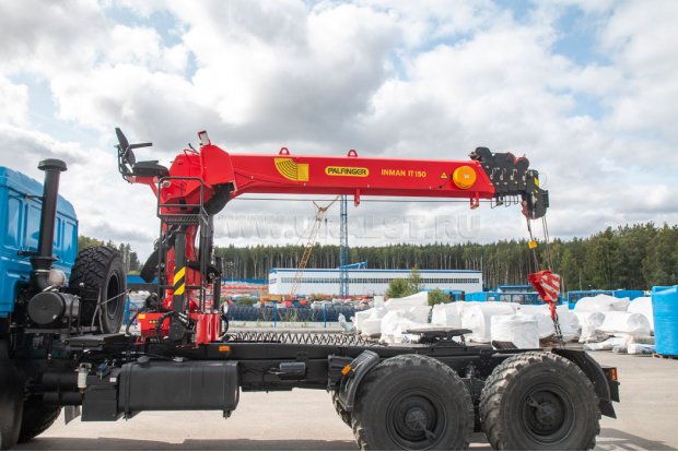 Седельный тягач Урал 4320-80Е5 с КМУ ИТ-150 УСТ