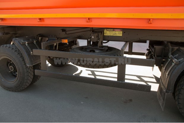 Боковая защита