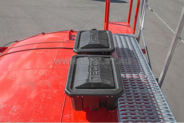 Ящики для песка и кошмы