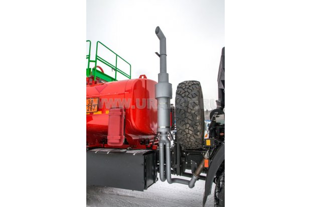 Вертикальная система выпуска отработанных газов