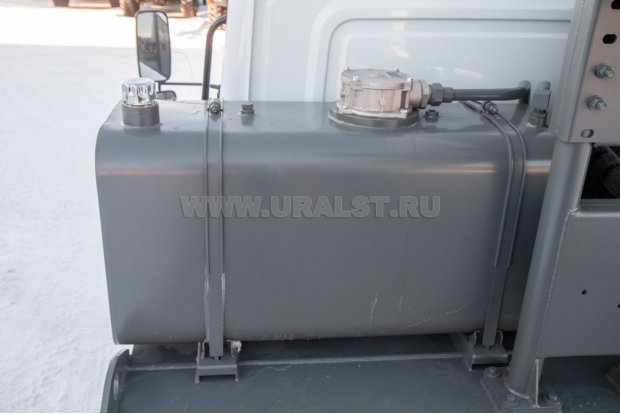 Бак гидросистемы крана