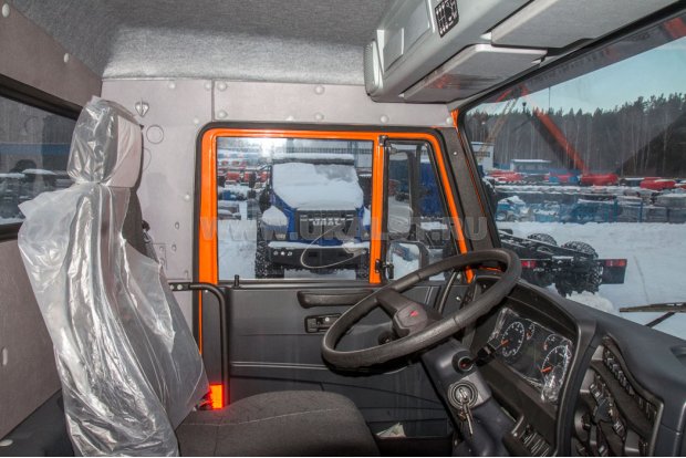 Кабина водителя