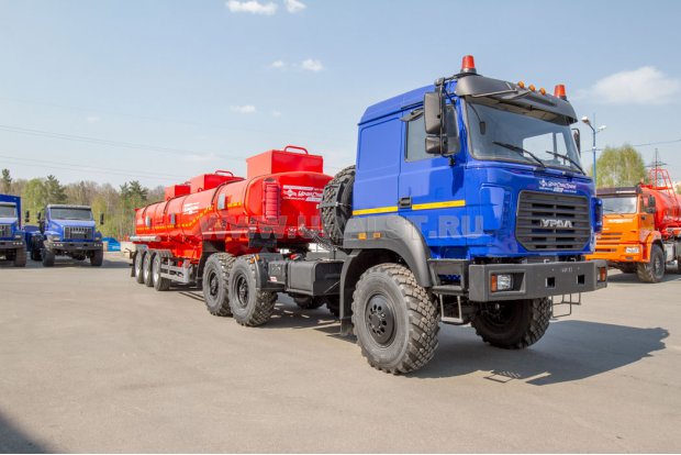 Полуприцеп цистерна ППЦ 28-32-3Н BPW УСТ 9465 рамная, насос, пневмоподвеска