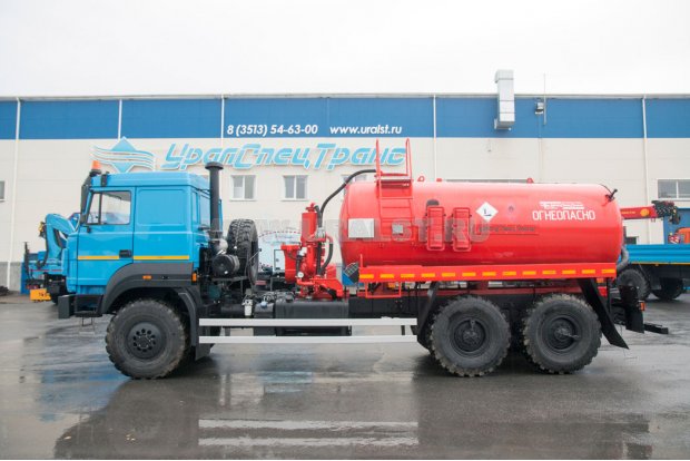 Автоцистерна АКН-10 ВК УСТ-5453 на шасси Урал 4320-80