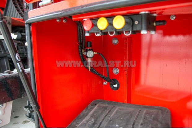 Блок пневмоуправления донными клапанами