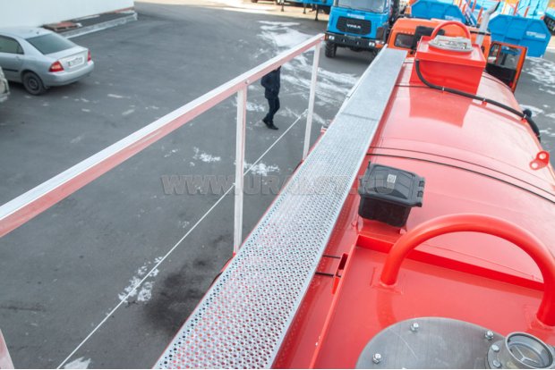 Площадка обслуживания цистерны