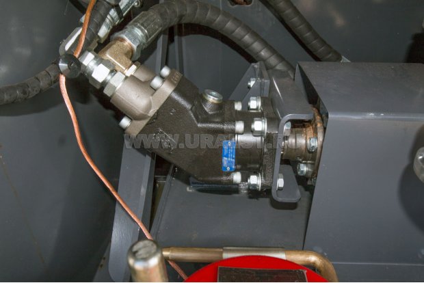 Гидропривод насоса