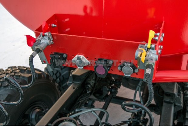 Панель пневмо и электро разъемов