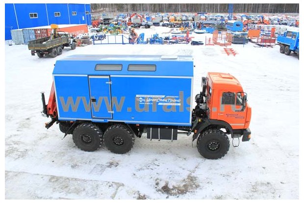 Автофургон с манипулятором