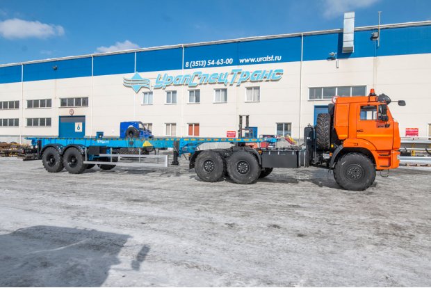 Полуприцеп контейнеровоз ППК 20Б-21-12 УСТ 9465 2Х1С, 1Х1А, дополнителные опоры + Тягач Камаз