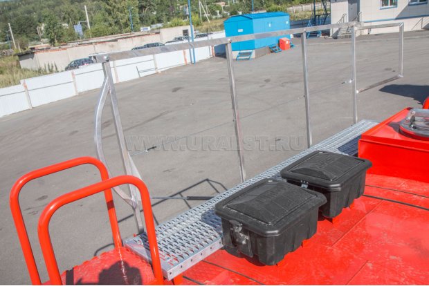 Поручень складной