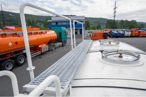 Площадка обслуживания цистерны