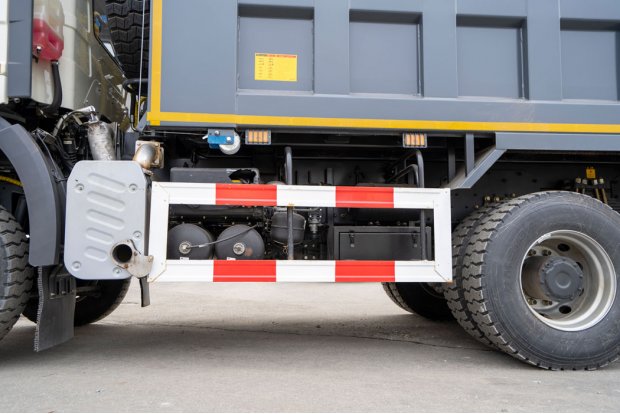 Боковая защита