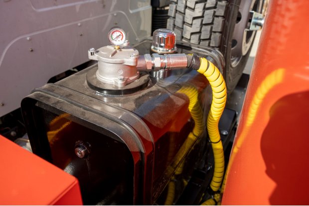 Бак гидросистемы