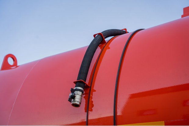 Слив из экологического короба