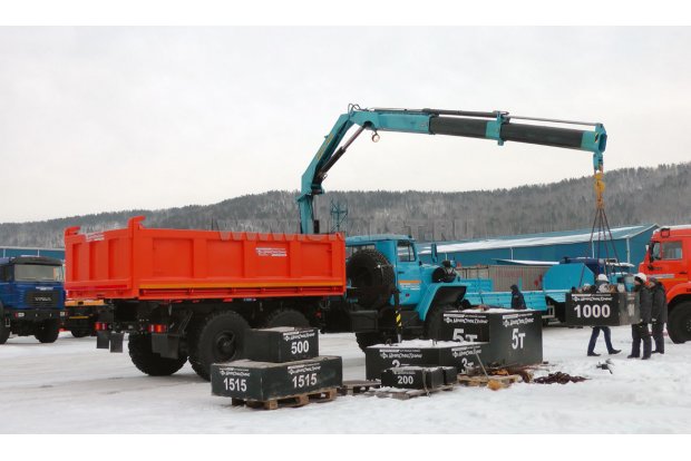 Автомобиль самосвал Урал 4320-72М с КМУ ИМ-95