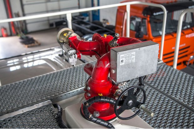 Лафет пожарный