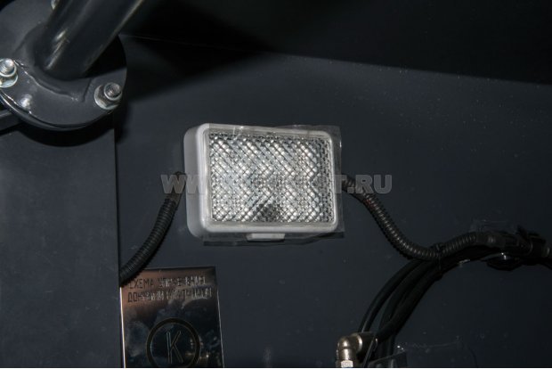 Плафон освещения внутри отсека