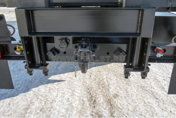 Заднее сцепное устройство