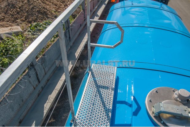 Площадка обслуживания цистерны